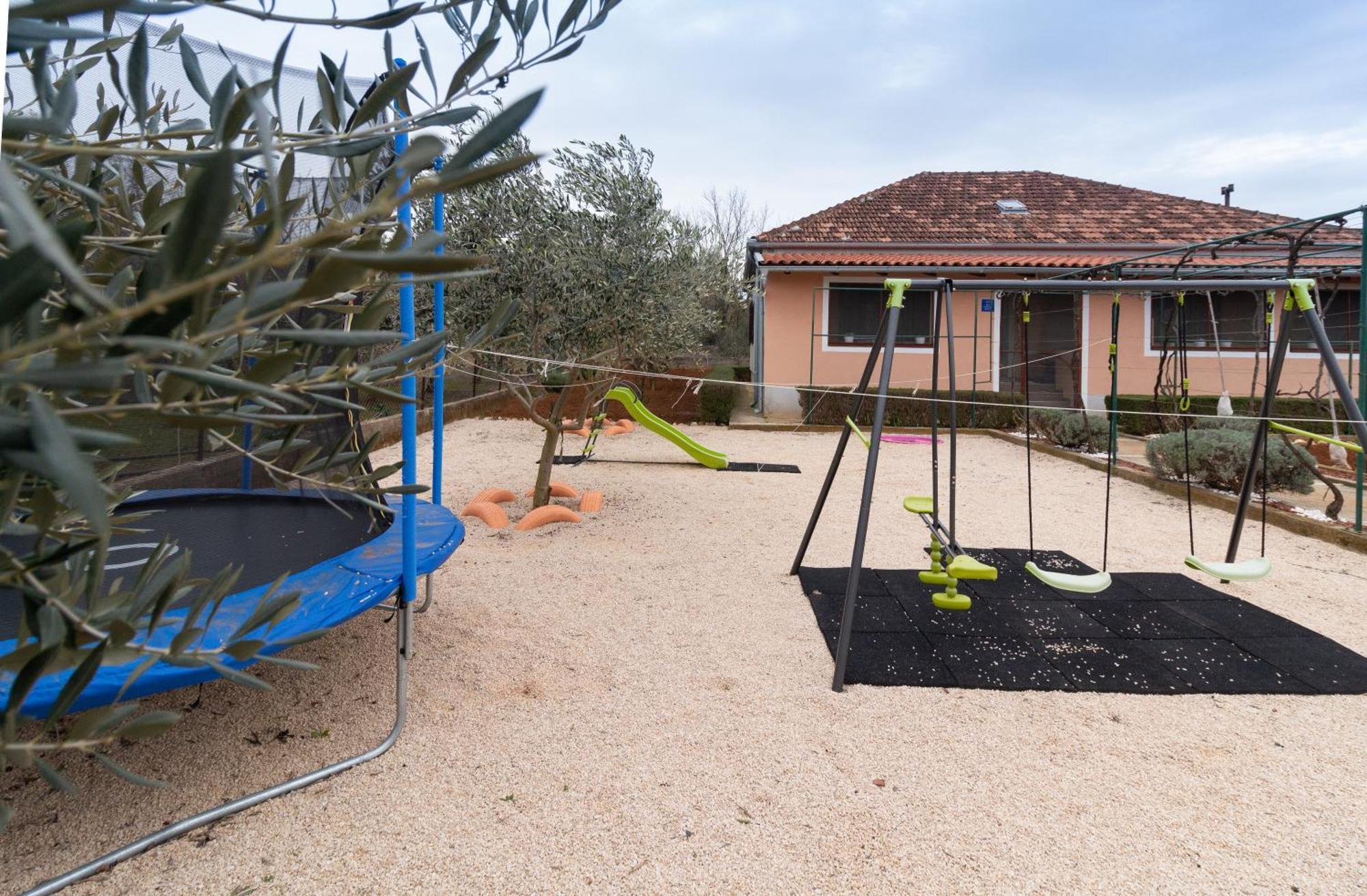House Jasmin With Large Garden, Near Nin - By Ta Leut Villa Exterior photo